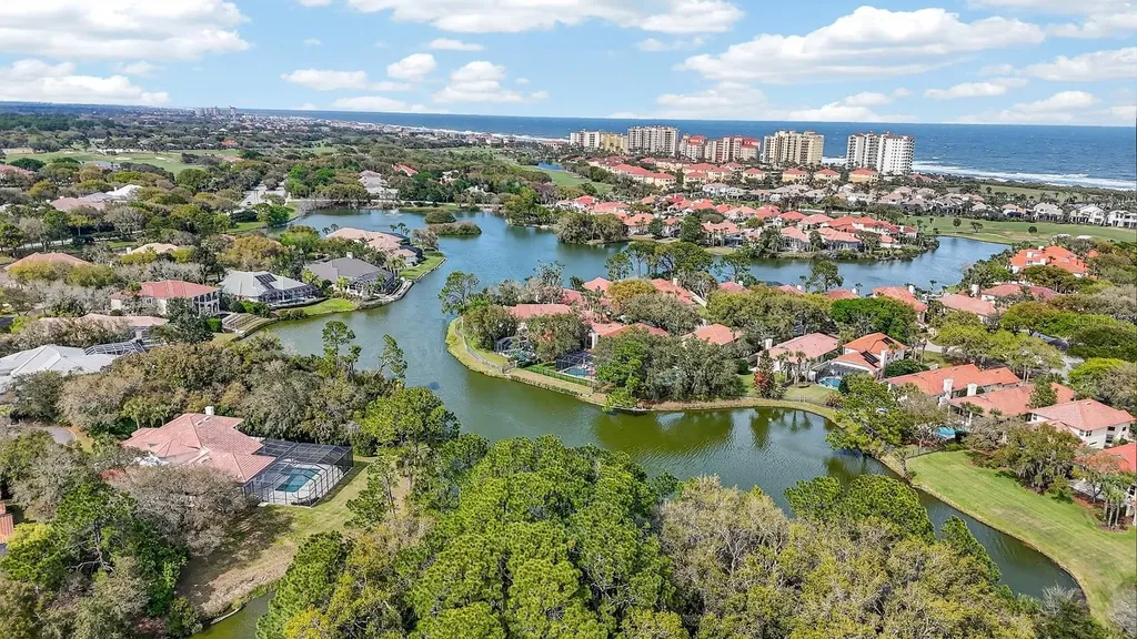 11 Laguna Court Palm Coast FL 32137