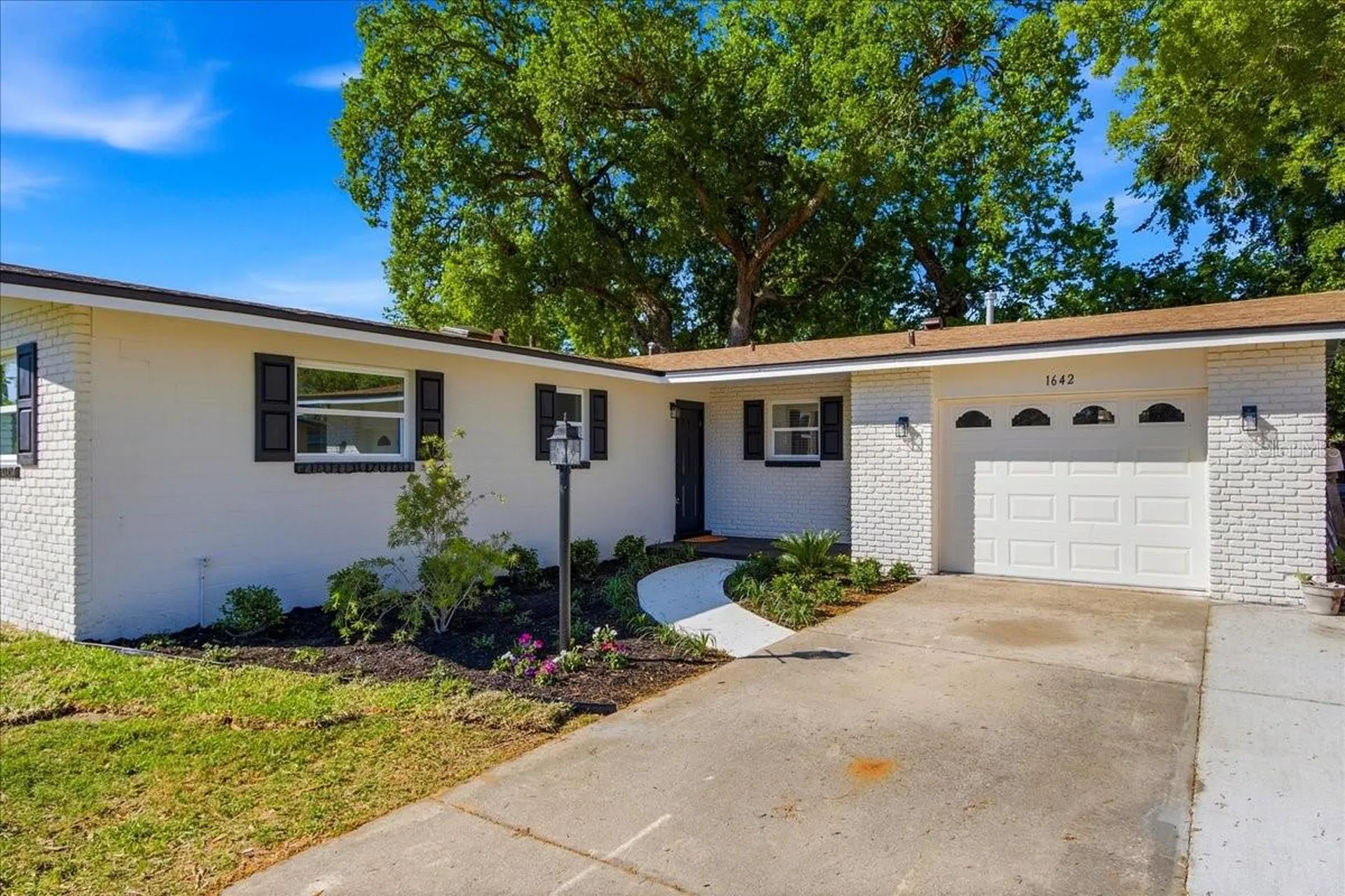 1642 Caldwell Road South Daytona FL 32119
