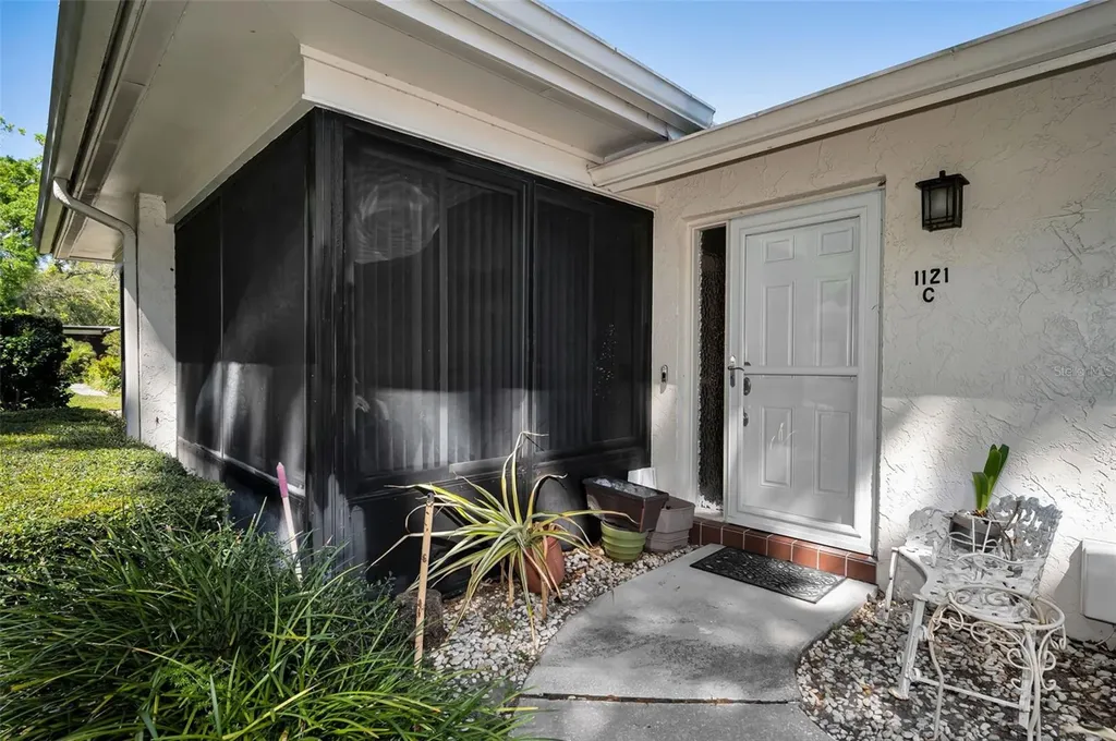 1121 Queen Anne Drive Palm Harbor FL 34684