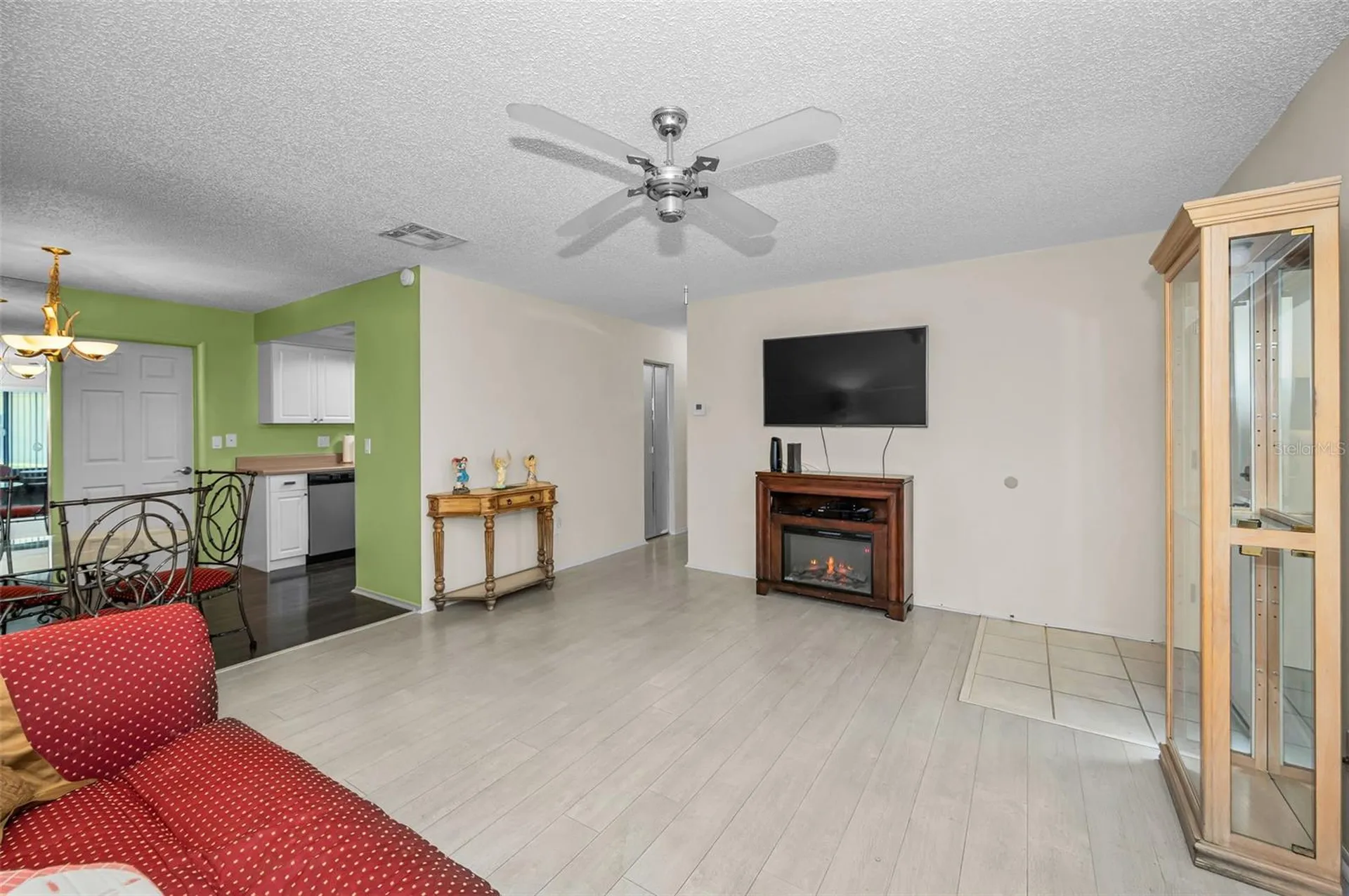 1121 Queen Anne Drive Palm Harbor FL 34684