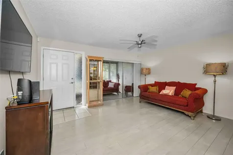 1121 Queen Anne Drive Palm Harbor FL 34684