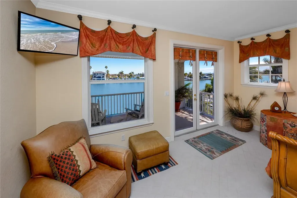11145 3rd Street E Treasure Island FL 33706