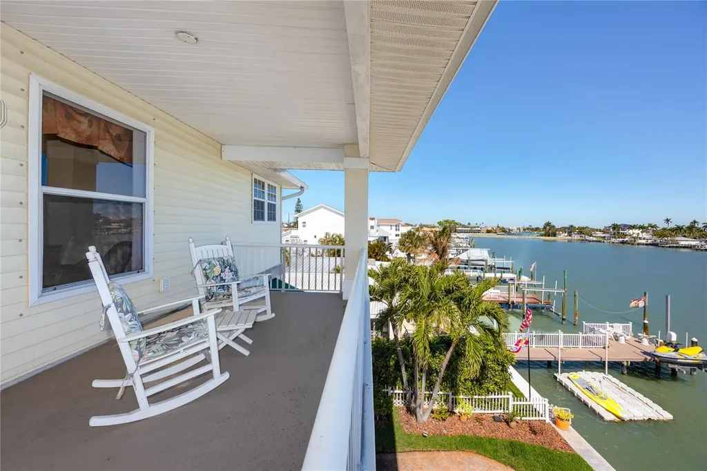 11145 3rd Street E Treasure Island FL 33706