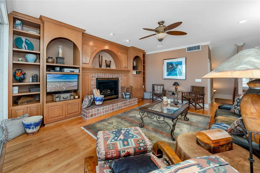 11145 3rd Street E Treasure Island FL 33706