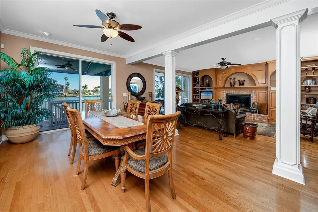 11145 3rd Street E Treasure Island FL 33706