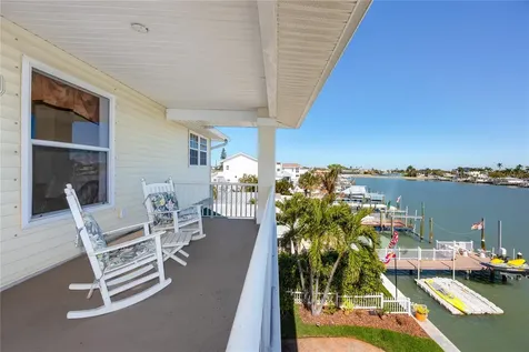 11145 3rd Street E Treasure Island FL 33706