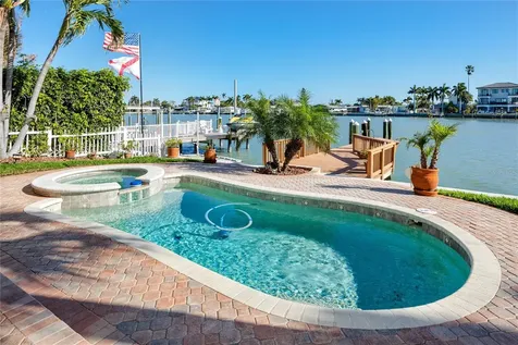 11145 3rd Street E Treasure Island FL 33706