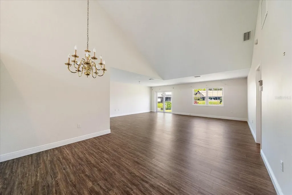 3527 52nd Avenue W Bradenton FL 34210