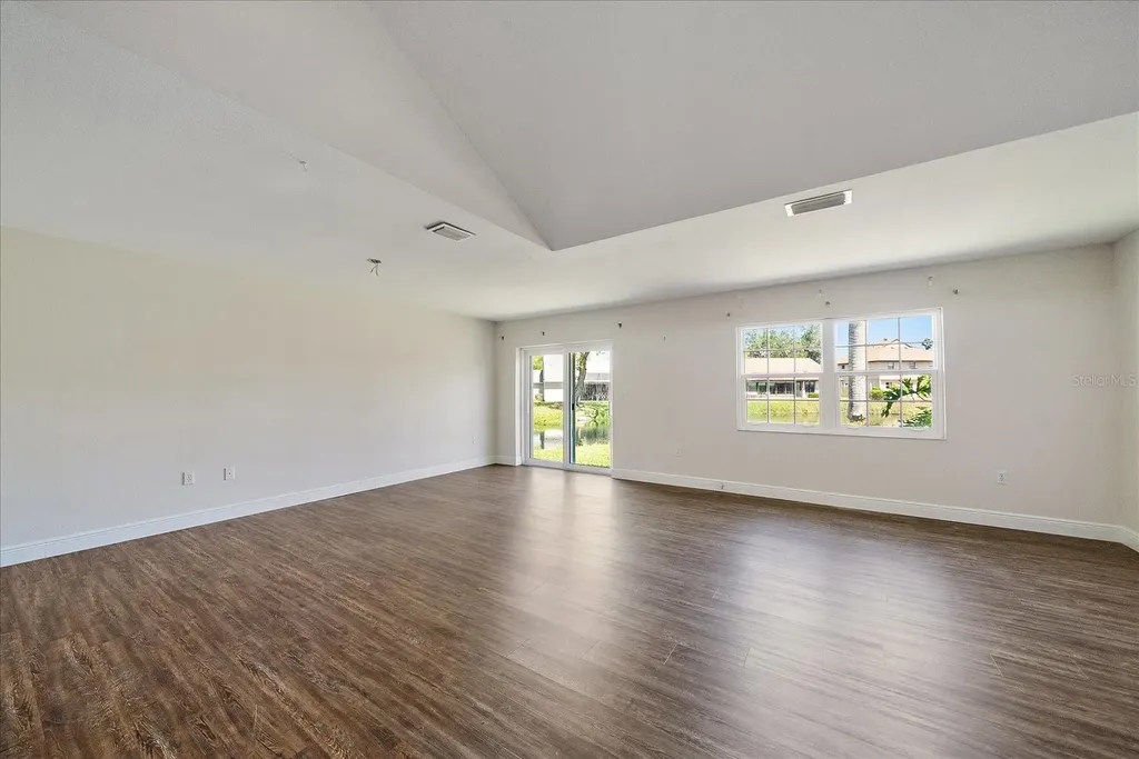 3527 52nd Avenue W Bradenton FL 34210