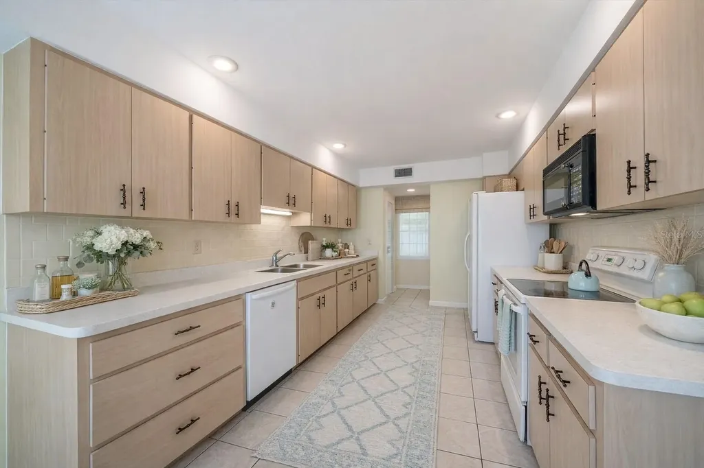 3527 52nd Avenue W Bradenton FL 34210
