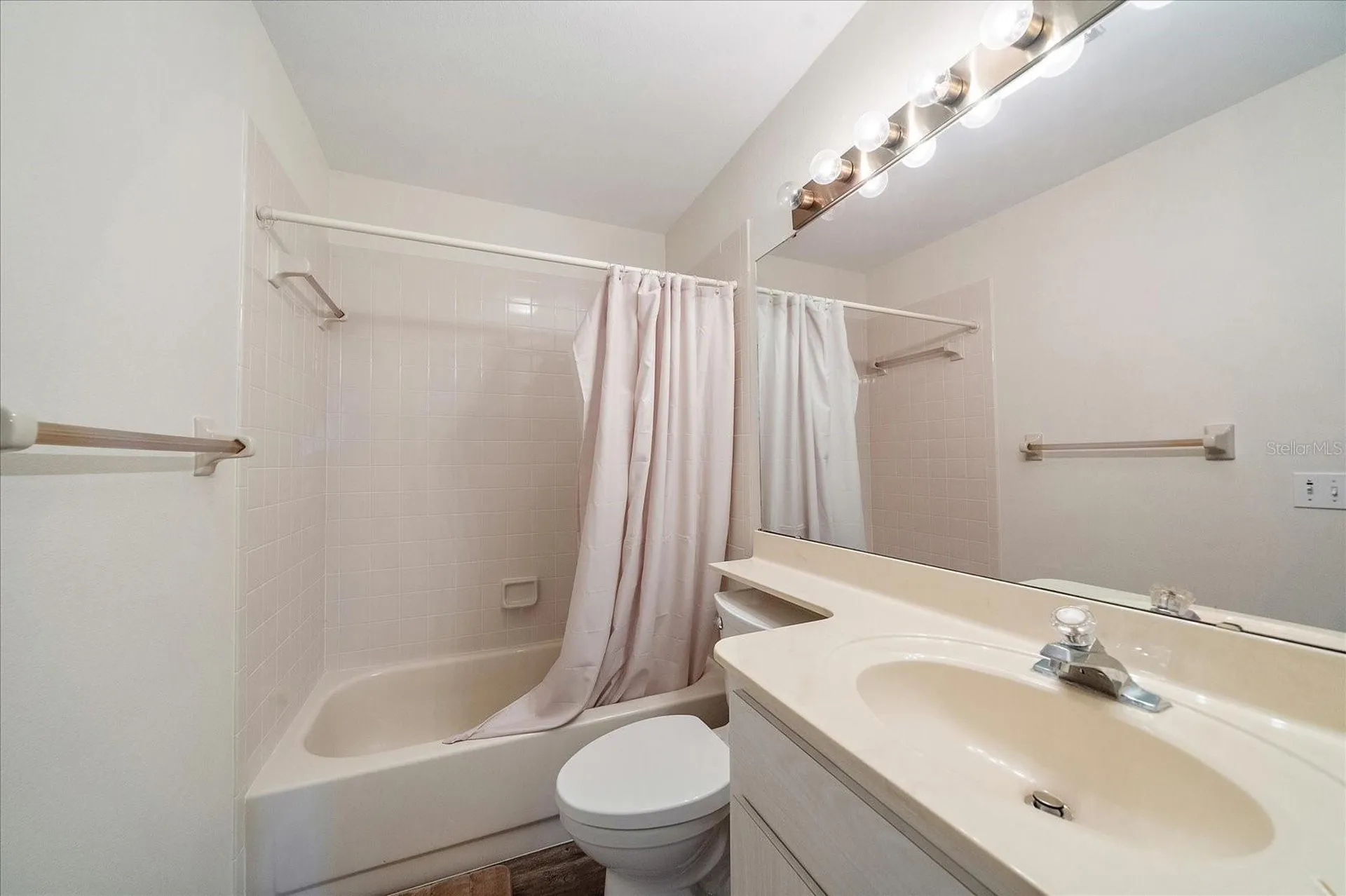 3527 52nd Avenue W Bradenton FL 34210