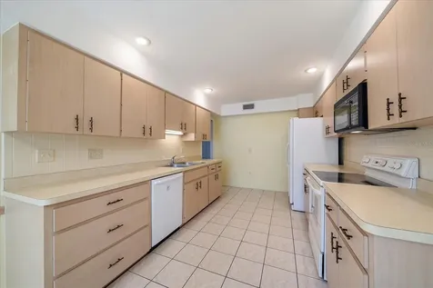 3527 52nd Avenue W Bradenton FL 34210