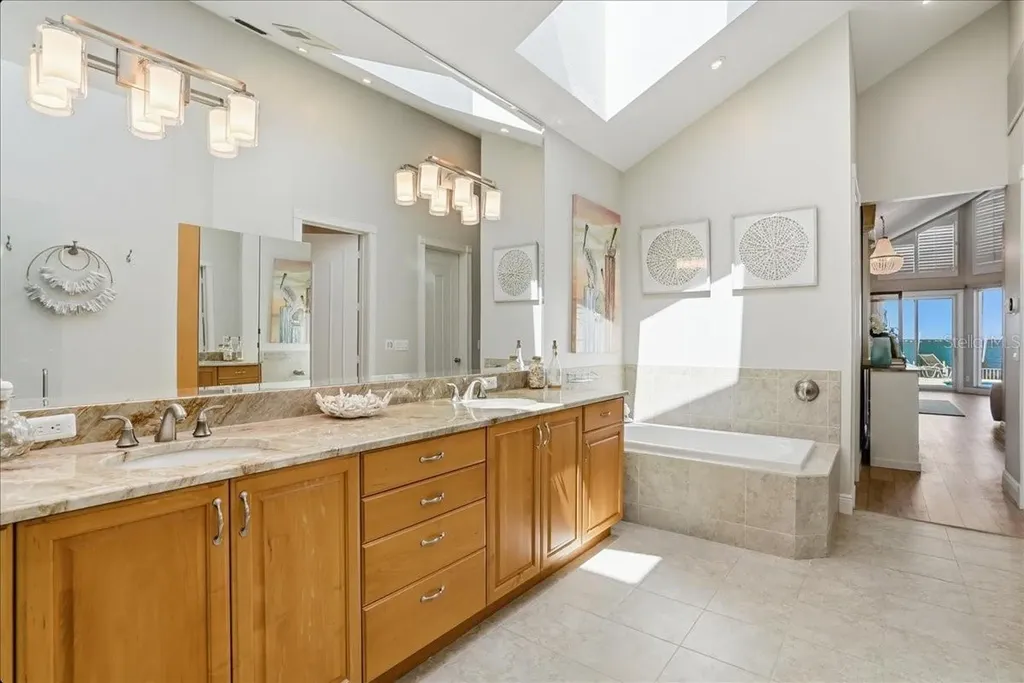 3636 Fair Oaks Place Longboat Key FL 34228