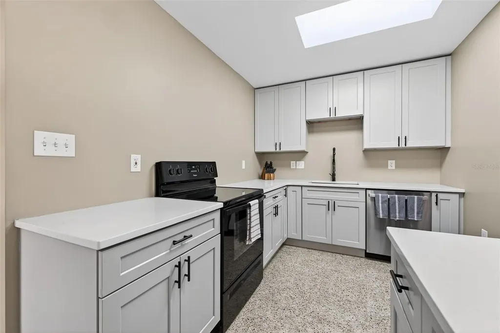 5846 82nd Avenue N Pinellas Park FL 33781