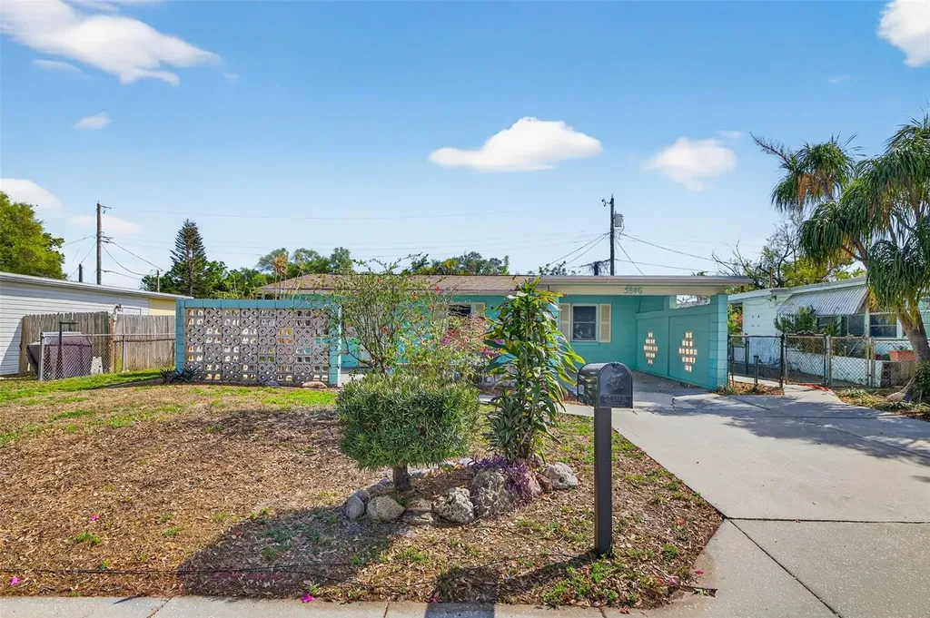 5846 82nd Avenue N Pinellas Park FL 33781