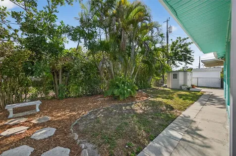 5846 82nd Avenue N Pinellas Park FL 33781