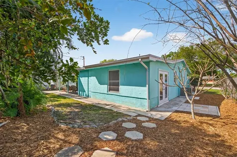 5846 82nd Avenue N Pinellas Park FL 33781