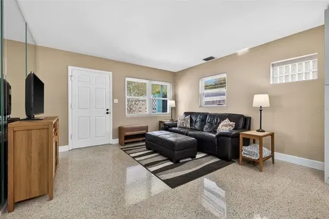 5846 82nd Avenue N Pinellas Park FL 33781