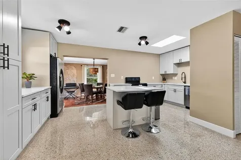 5846 82nd Avenue N Pinellas Park FL 33781