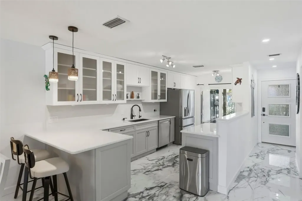 573 Boca Ciega Point Boulevard N St Petersburg FL 33708