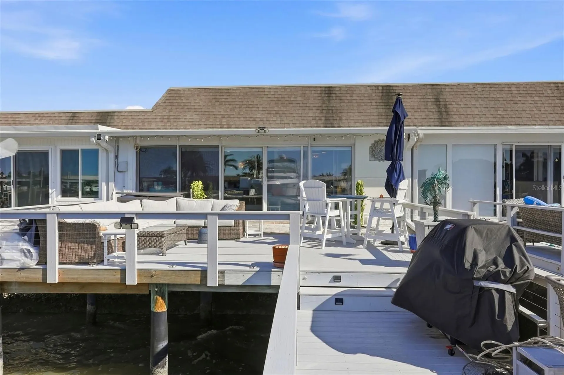 573 Boca Ciega Point Boulevard N St Petersburg FL 33708