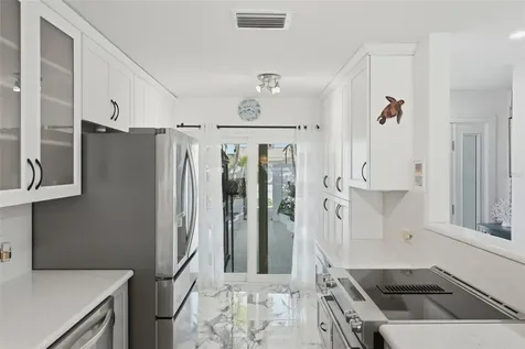 573 Boca Ciega Point Boulevard N St Petersburg FL 33708
