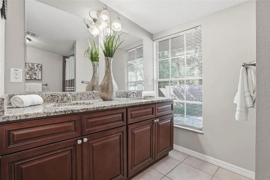 2501 W Gray Street Tampa FL 33609