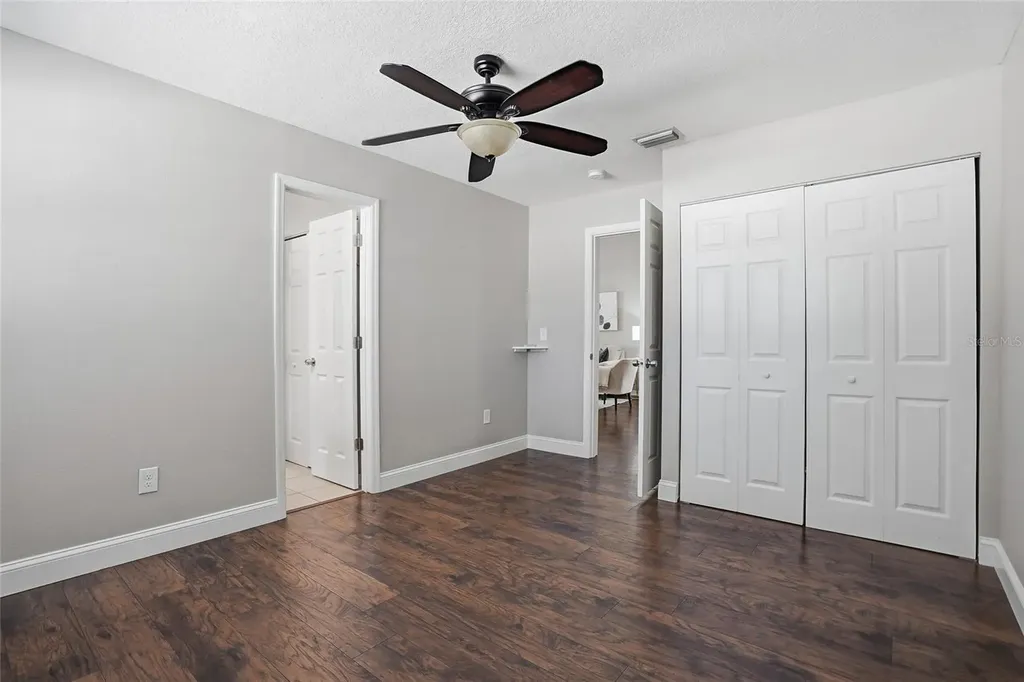 2501 W Gray Street Tampa FL 33609