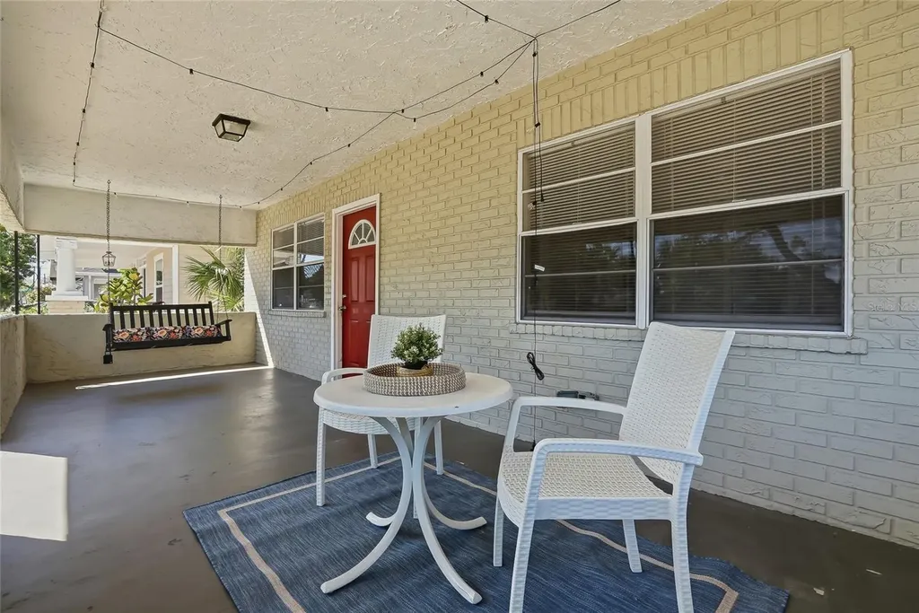 2501 W Gray Street Tampa FL 33609