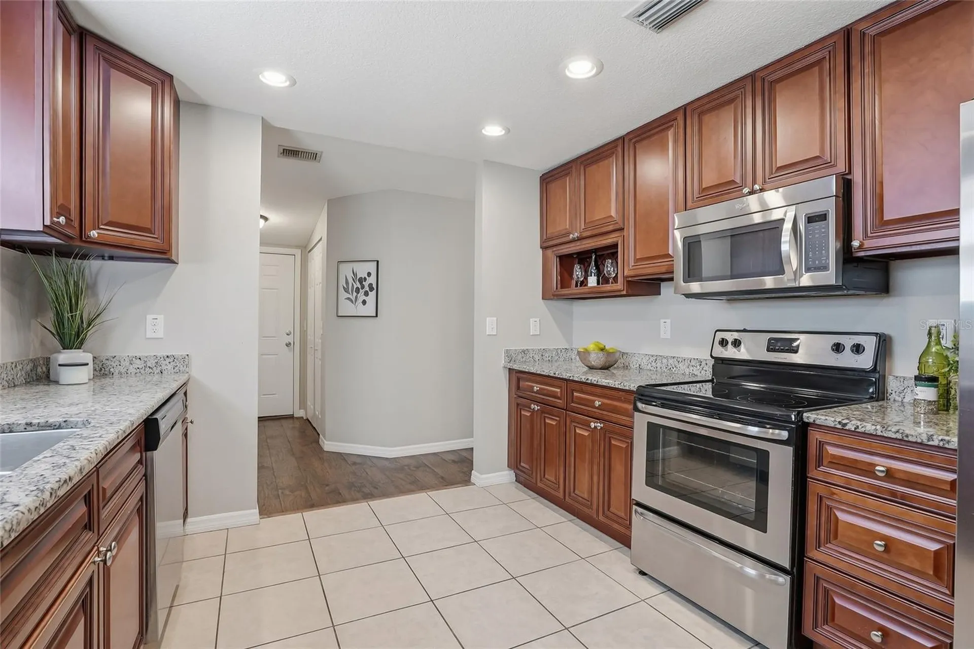 2501 W Gray Street Tampa FL 33609