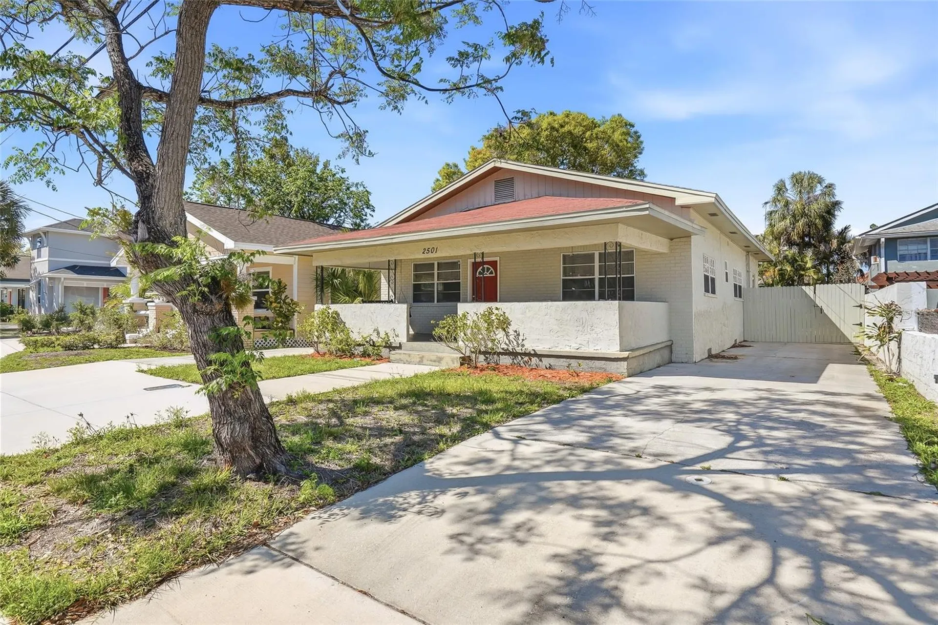 2501 W Gray Street Tampa FL 33609