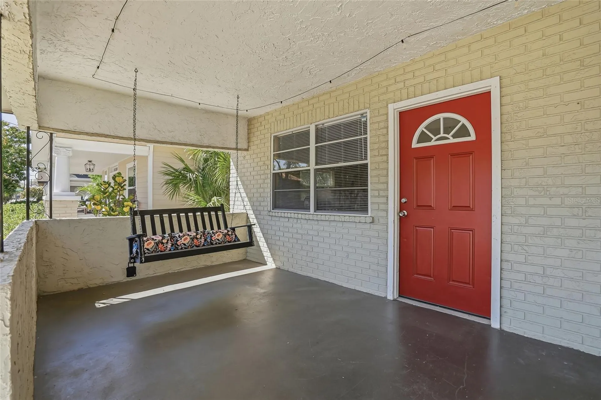 2501 W Gray Street Tampa FL 33609