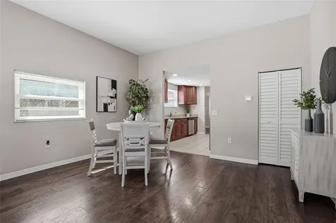 2501 W Gray Street Tampa FL 33609