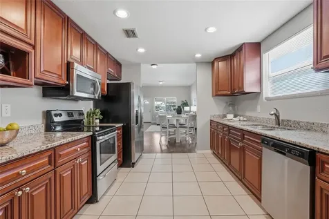 2501 W Gray Street Tampa FL 33609