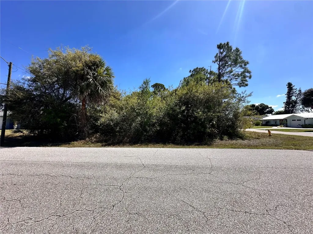 22364 Albany Avenue Port Charlotte FL 33952