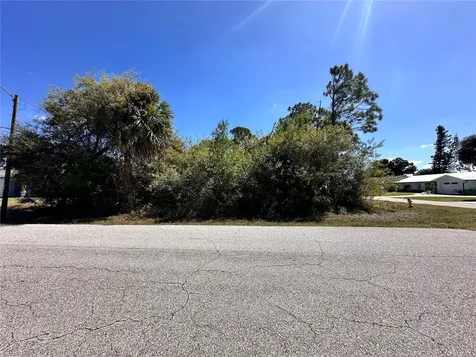 22364 Albany Avenue Port Charlotte FL 33952