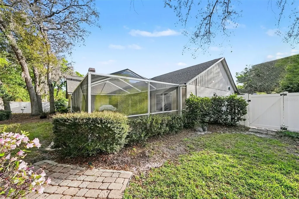 12804 Wallingford Drive Tampa FL 33624