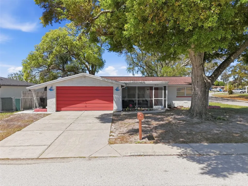 9825 Lakeside Lane Port Richey FL 34668