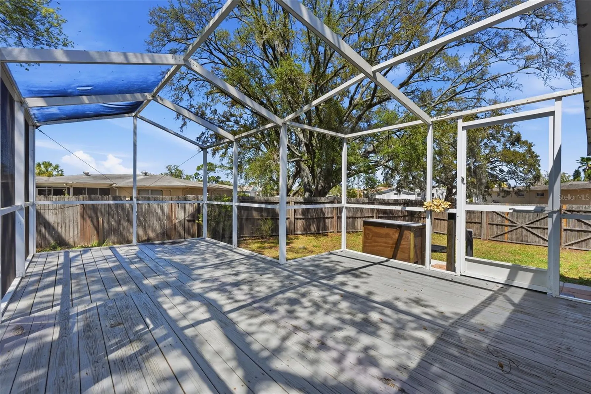 9825 Lakeside Lane Port Richey FL 34668