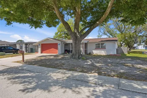 9825 Lakeside Lane Port Richey FL 34668