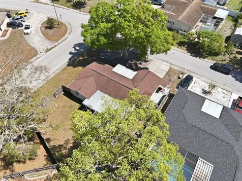 9825 Lakeside Lane Port Richey FL 34668