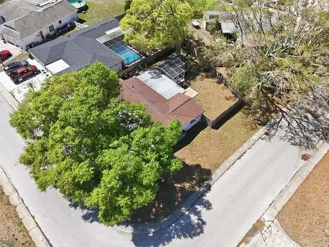 9825 Lakeside Lane Port Richey FL 34668