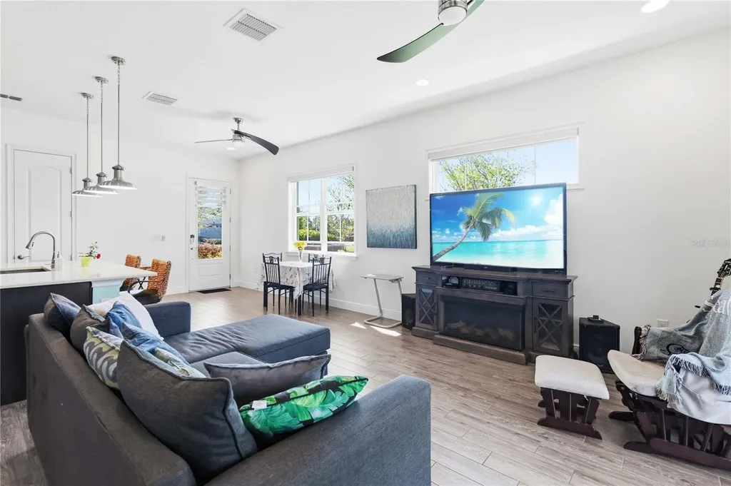 2373 Datura Loop St Cloud FL 34772