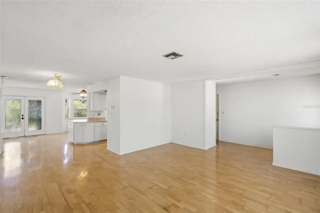4662 Beacon Drive Sarasota FL 34232