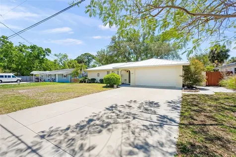 4662 Beacon Drive Sarasota FL 34232