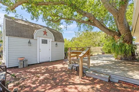 4662 Beacon Drive Sarasota FL 34232