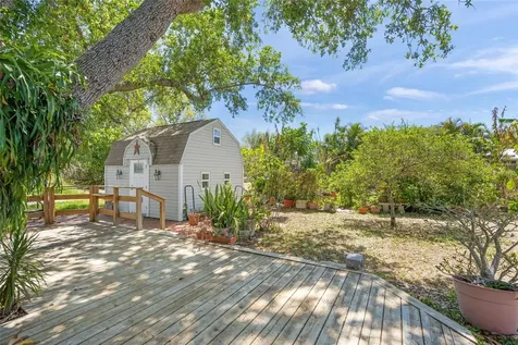4662 Beacon Drive Sarasota FL 34232