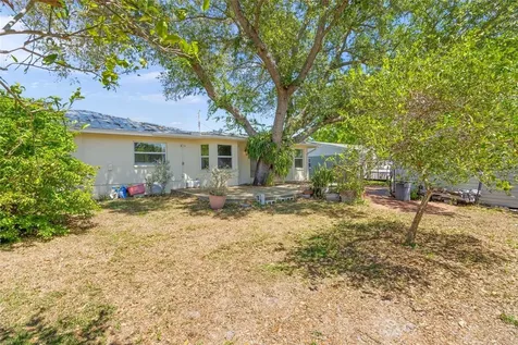 4662 Beacon Drive Sarasota FL 34232