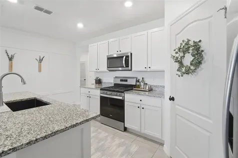 599 Lazio Circle Debary FL 32713