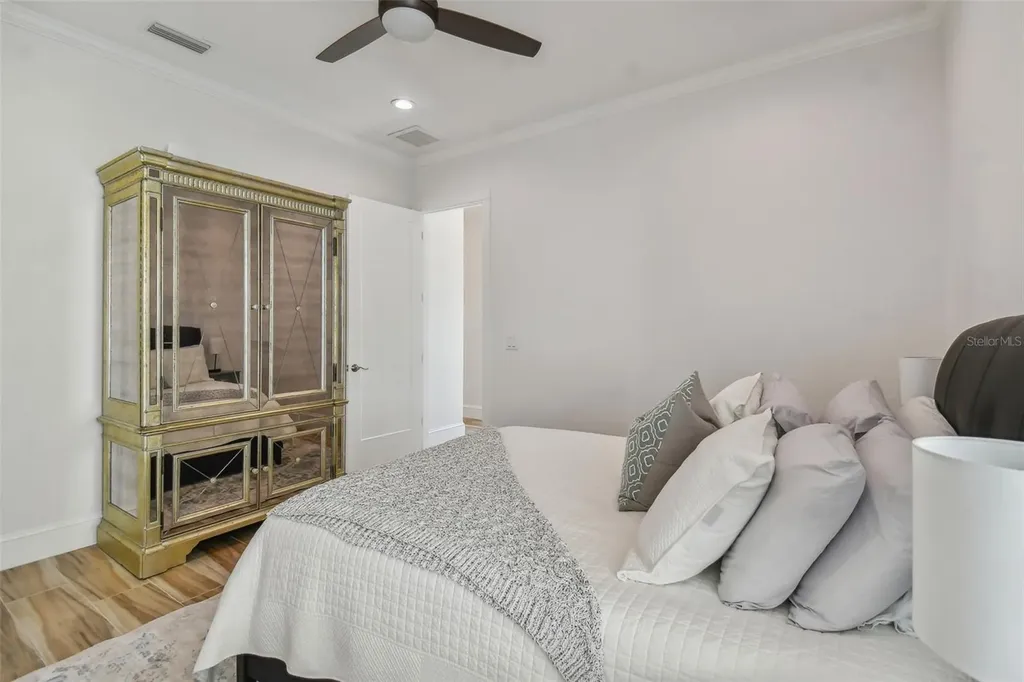 4835 W Bay Villa Avenue Tampa FL 33611